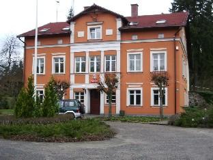 Headquarters Nadleśnictwo Leśny Dwór